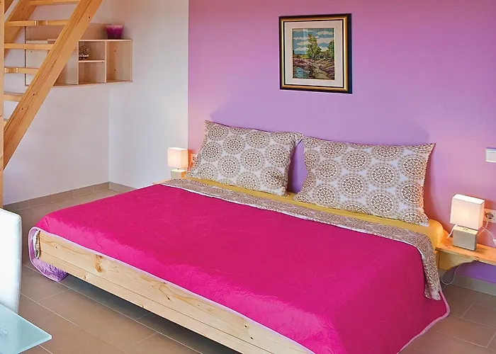 Apartmán 1 Bedroom Lovely In *