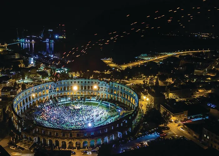 Apartmán 1 Bedroom Lovely In Pula